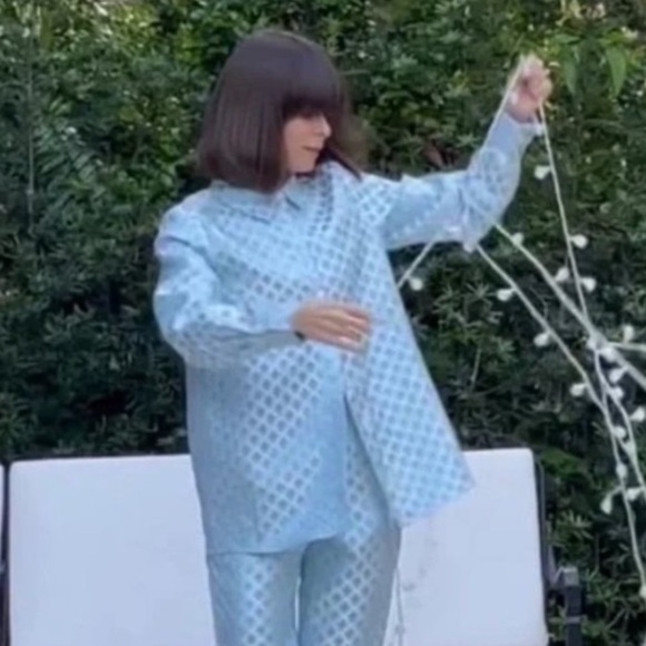 Hill House The James Shirt
Snowflake Brocade Blue/White Small - Picture 10 of 10